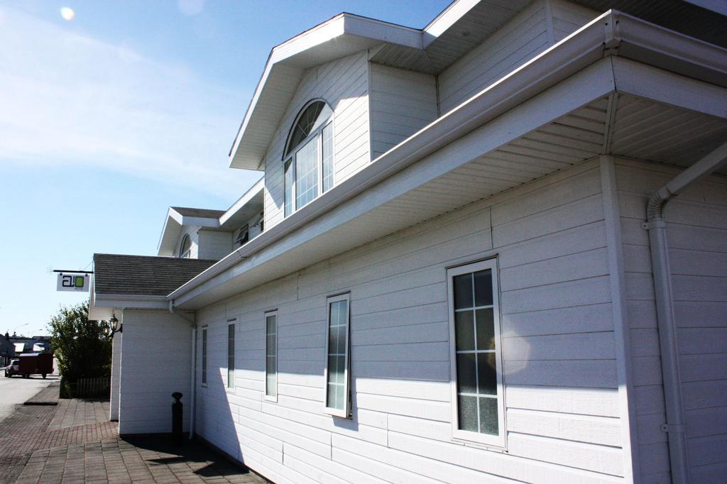 Nupan Deluxe Hotel Keflavík Eksteriør billede