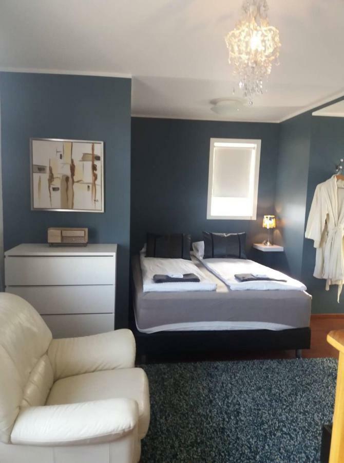 Nupan Deluxe Hotel Keflavík Eksteriør billede