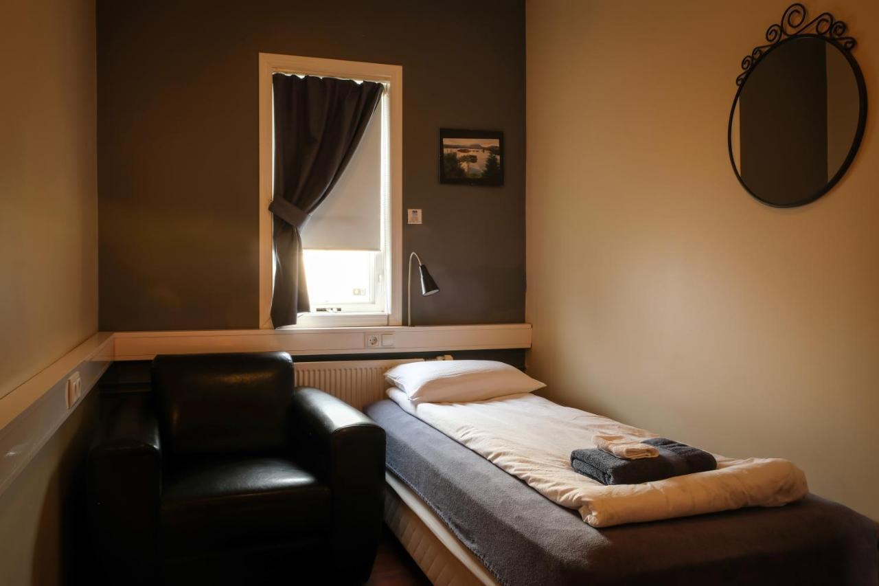 Nupan Deluxe Hotel Keflavík Eksteriør billede