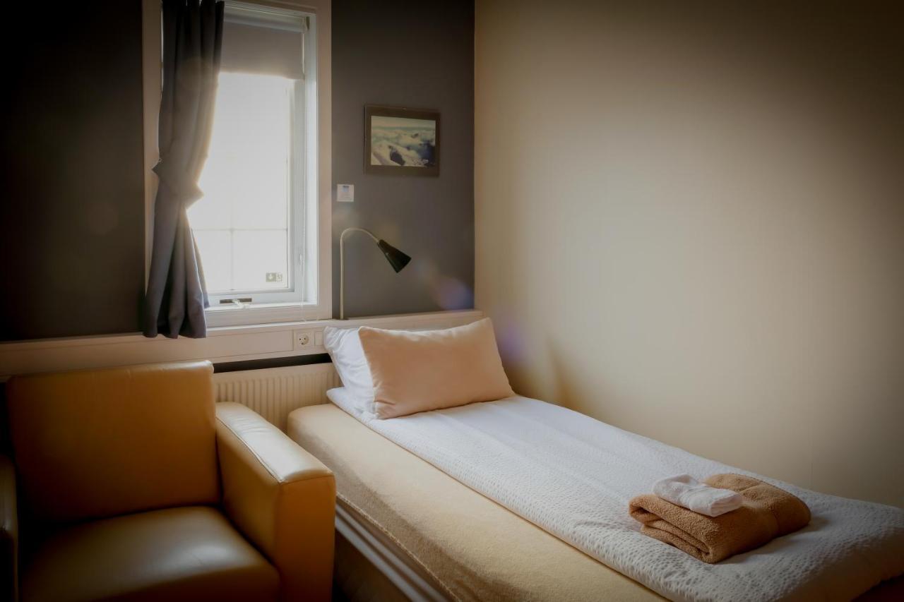 Nupan Deluxe Hotel Keflavík Eksteriør billede