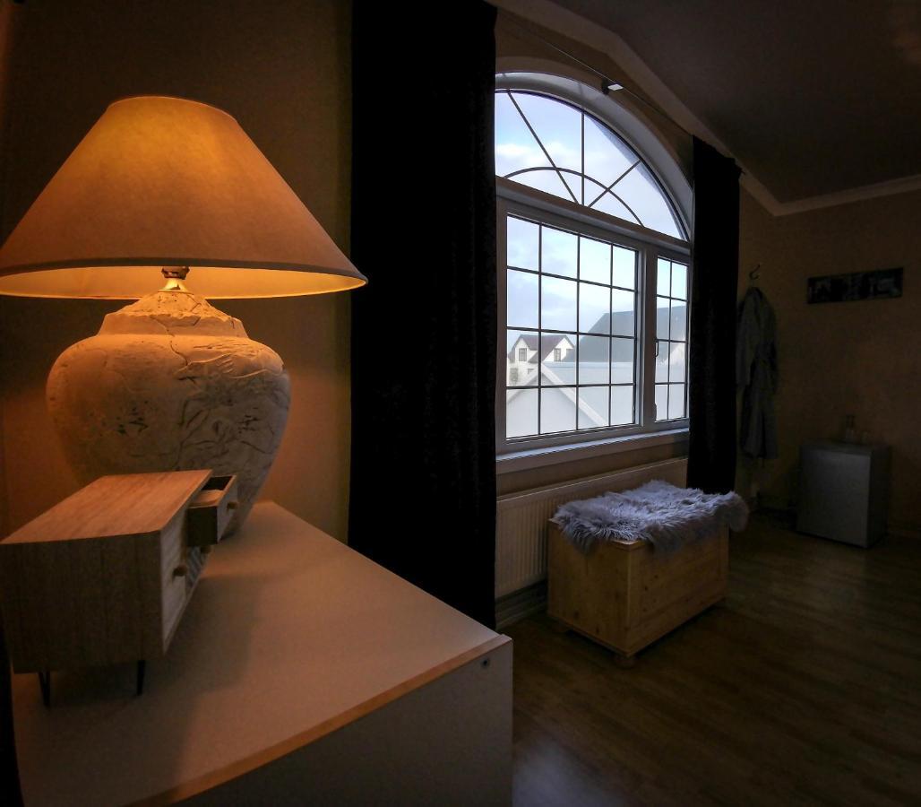 Nupan Deluxe Hotel Keflavík Eksteriør billede