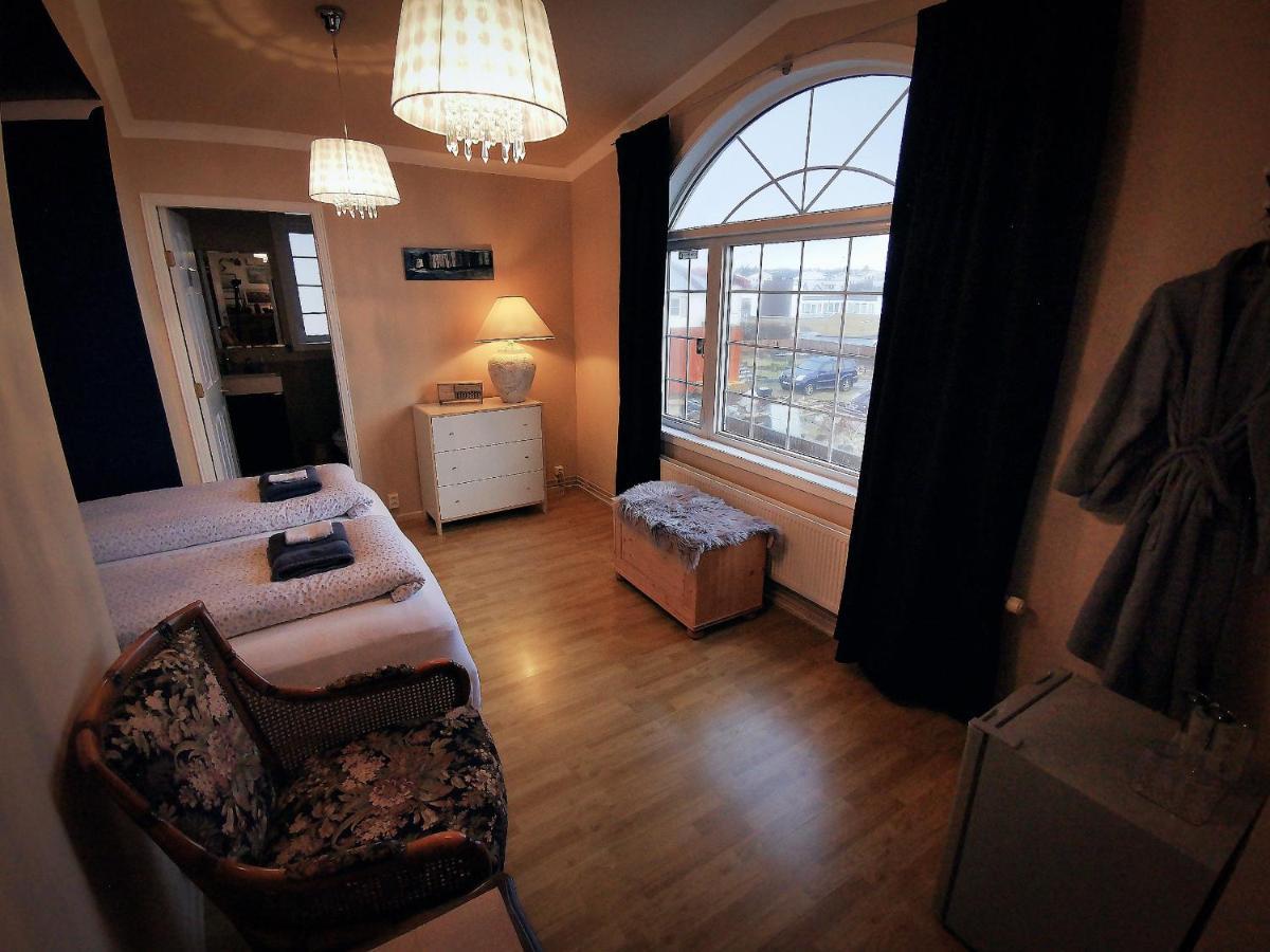 Nupan Deluxe Hotel Keflavík Eksteriør billede
